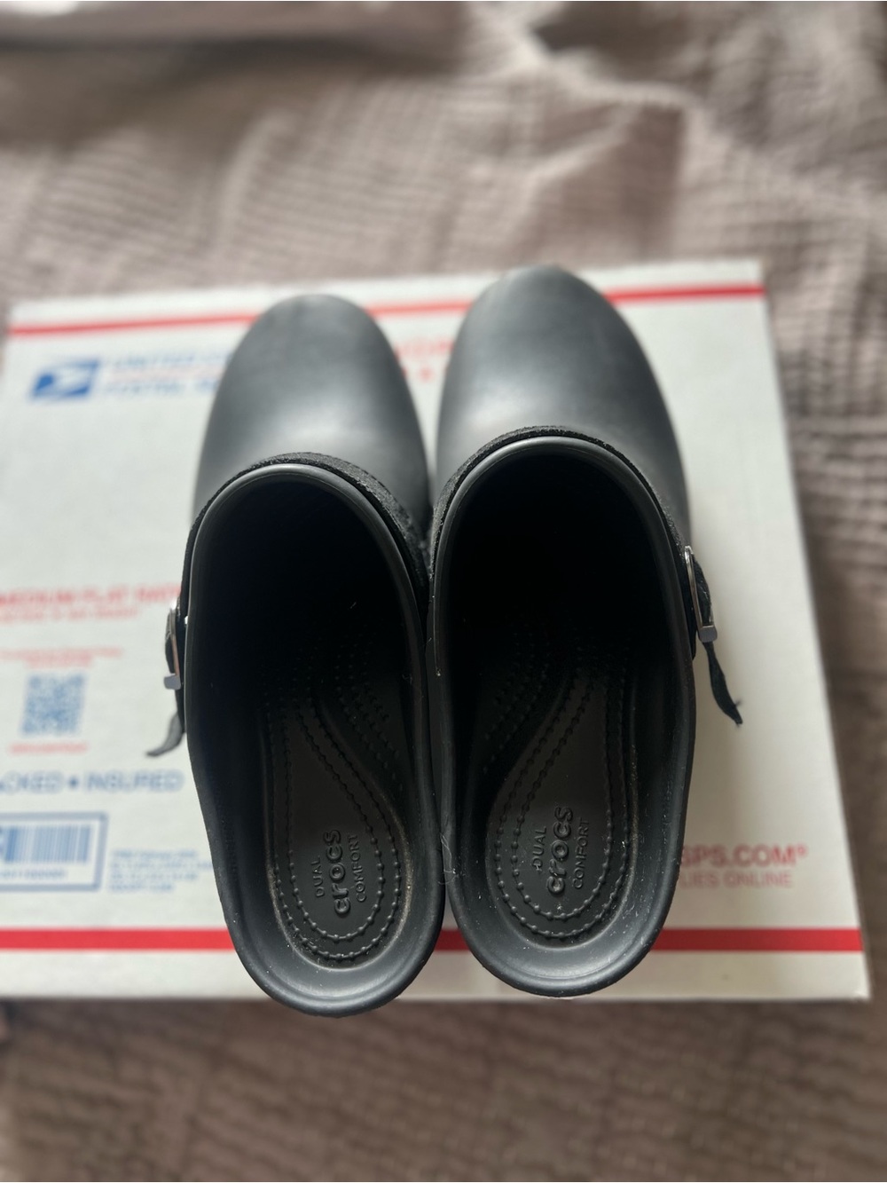 Crocs Sarah Clog Heel Dual Mules Size 9  Black Suede Leather Strap - Picture 3 of 9